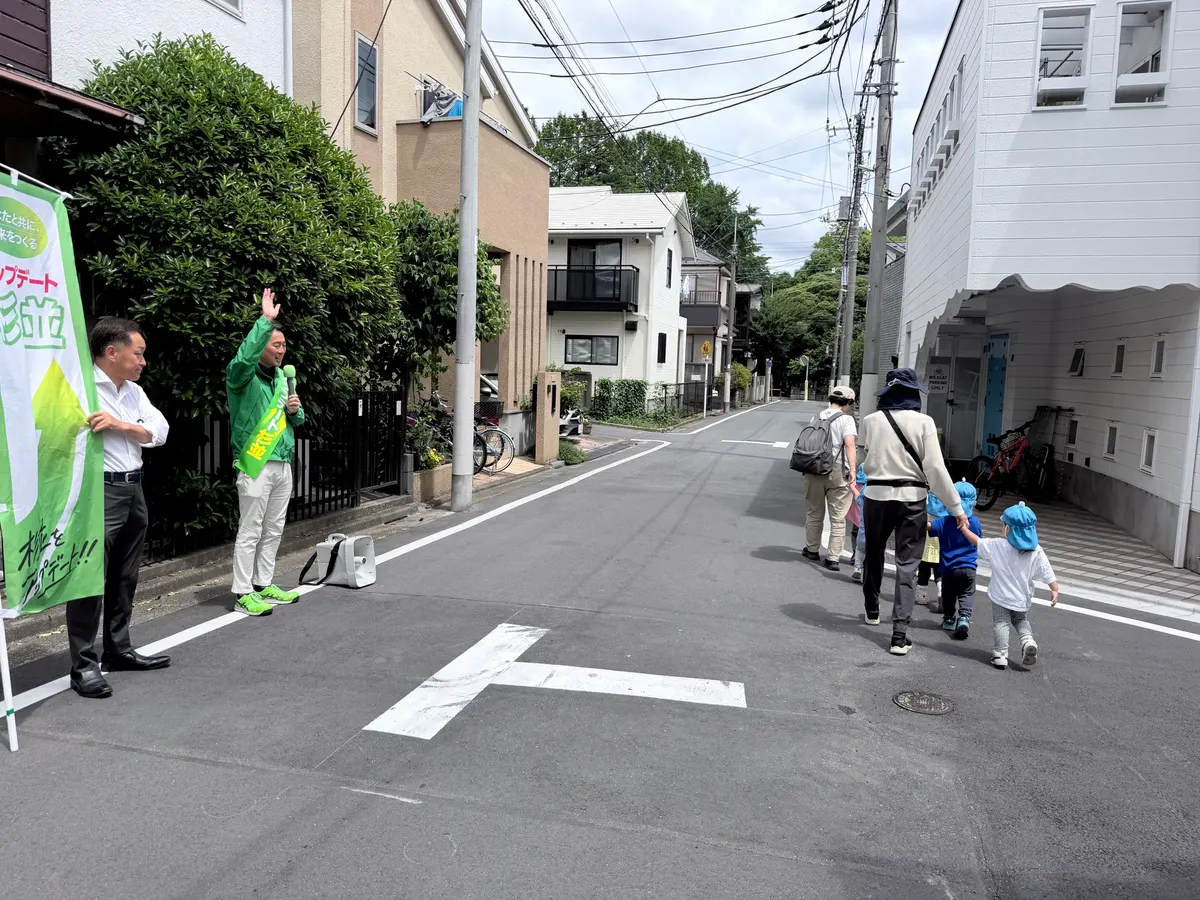 街頭1000本ノックの活動写真（6月4日 午前・井草・上井草・下井草周辺）